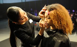 COLLABORATIONのイメージ画像