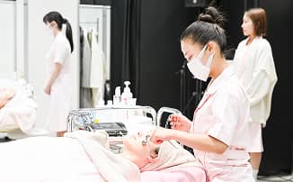 COLLABORATIONのイメージ画像