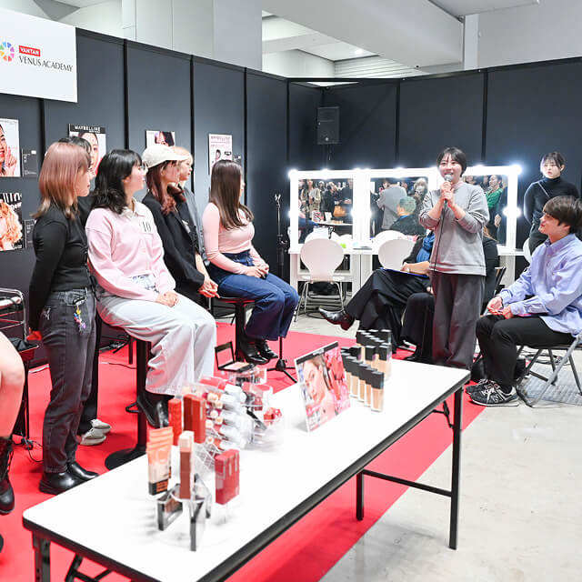 COLLABORATIONのイメージ画像